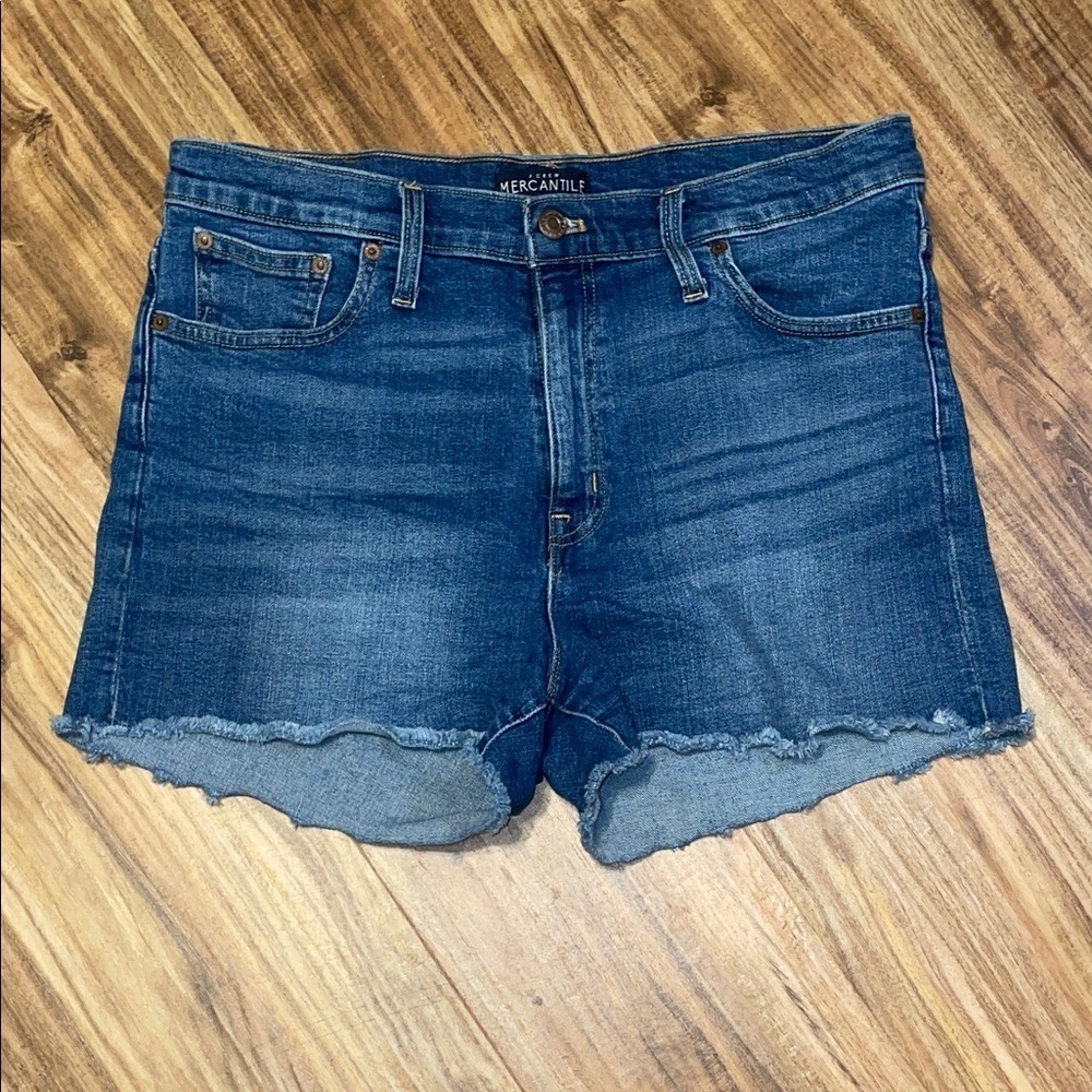J Crew women’s 30 shorts Jean denim frayed stretch basic staple blue distressed